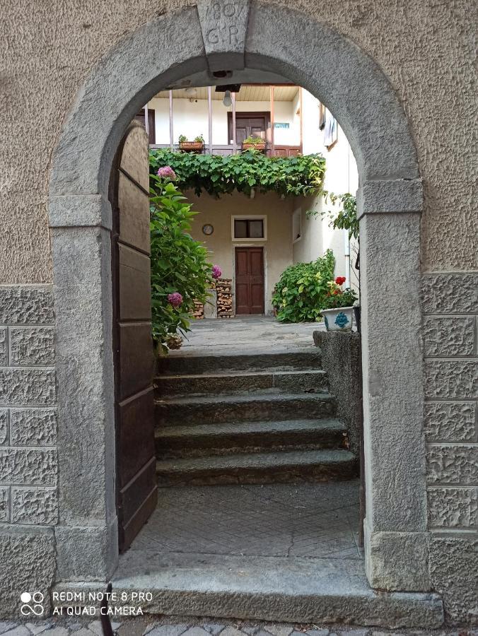 Casa Olmi Dependance Apartment Castiglione d'Intelvi ภายนอก รูปภาพ